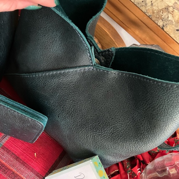 SOLD  Leather:Boreal: Naomi (small, large, and bifold wallet bundle) - Picture 4 of 6